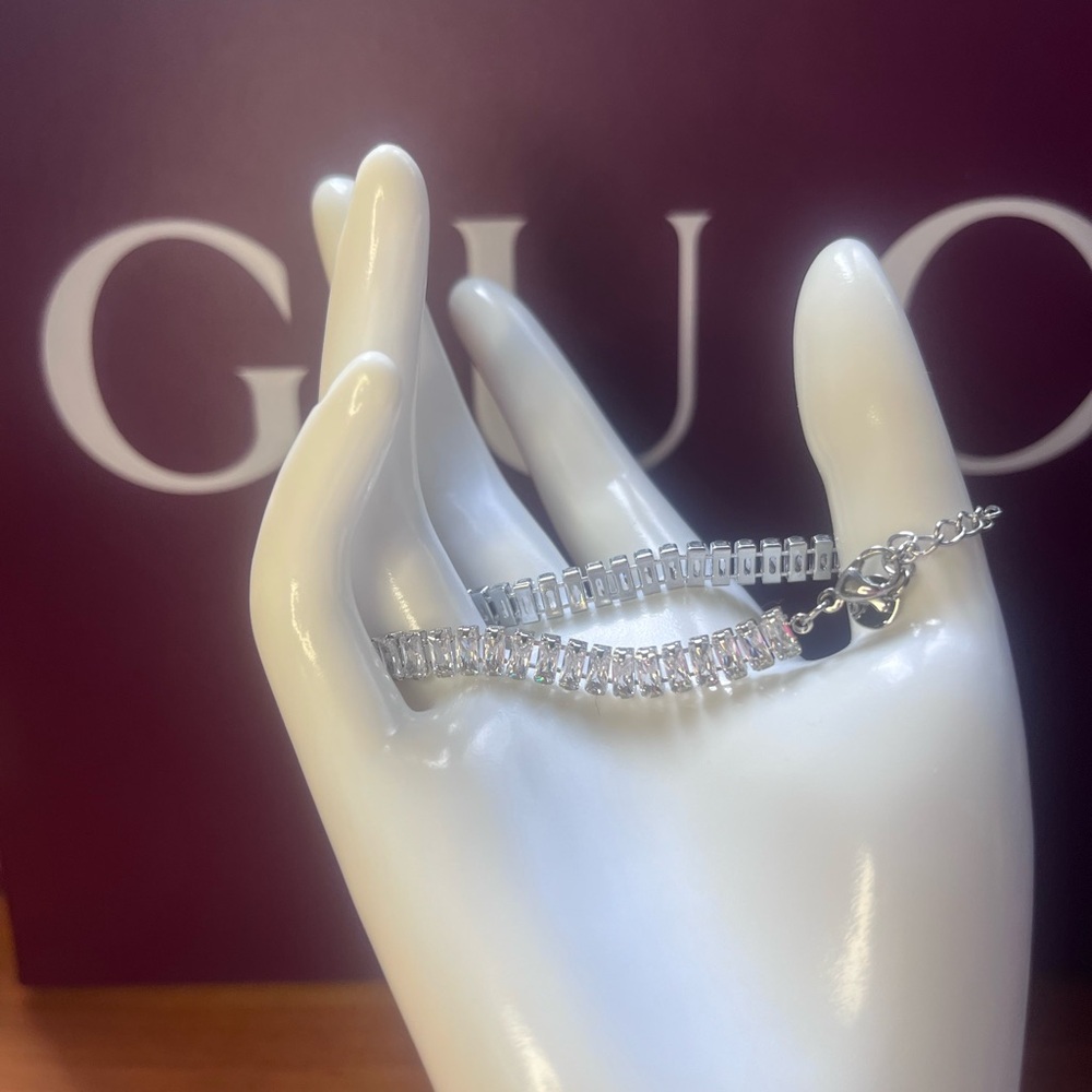 Elegant CZ Bracelet set in Silver.